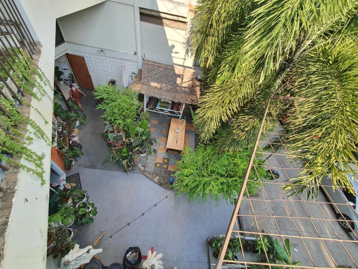 Home16 Sukhumvit16 Bangkok Ngoại thất bức ảnh