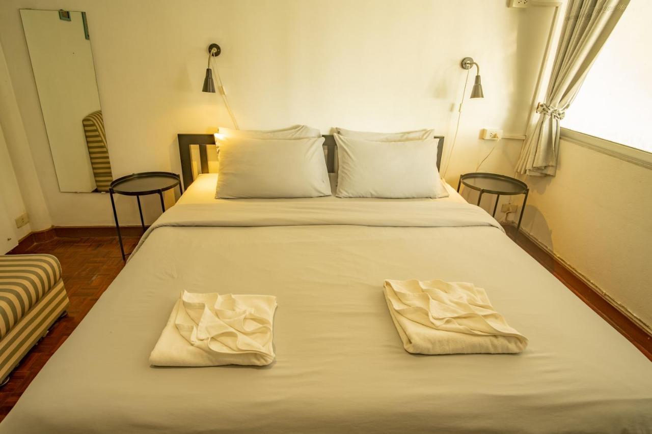 Home16 Sukhumvit16 Bangkok Ngoại thất bức ảnh