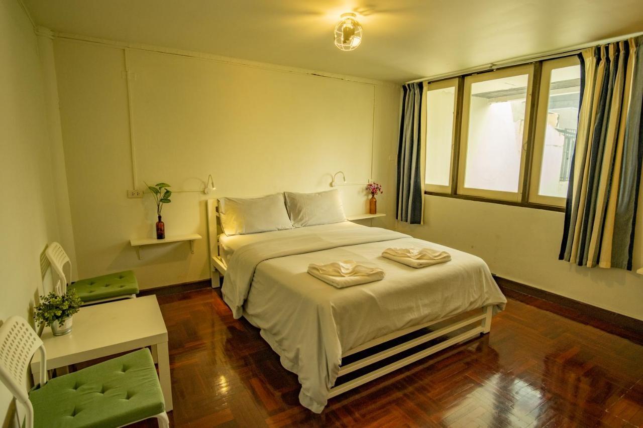 Home16 Sukhumvit16 Bangkok Ngoại thất bức ảnh