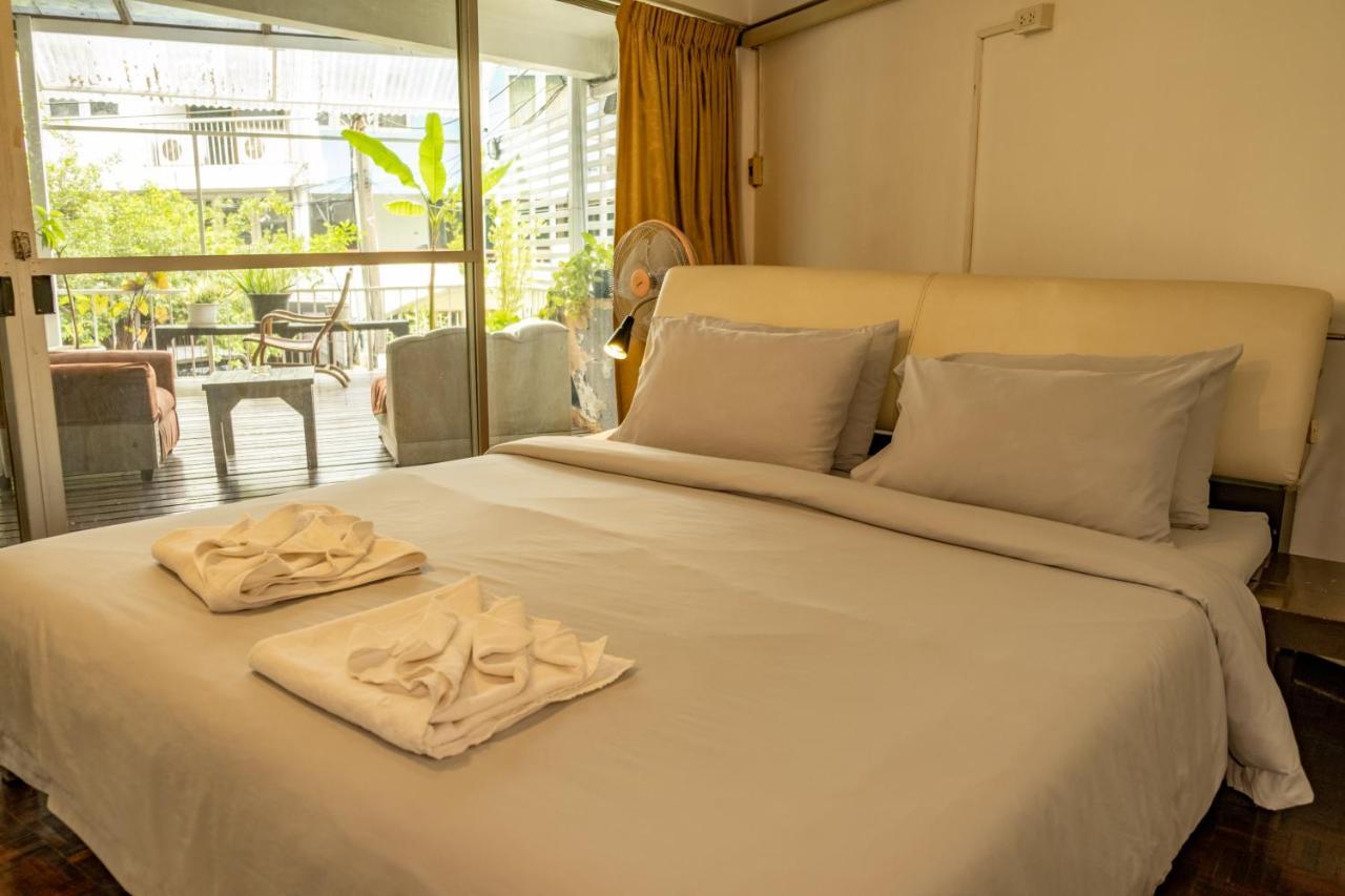 Home16 Sukhumvit16 Bangkok Ngoại thất bức ảnh