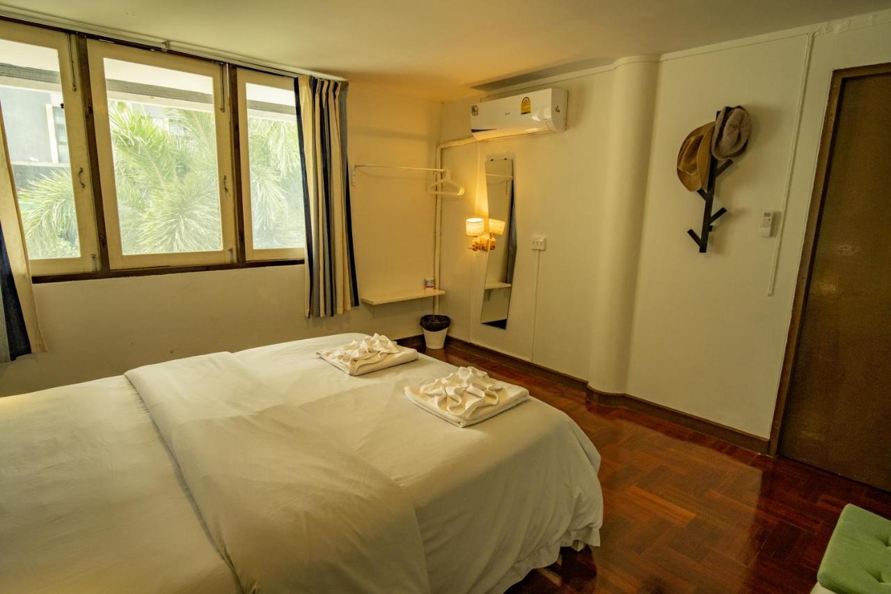 Home16 Sukhumvit16 Bangkok Ngoại thất bức ảnh