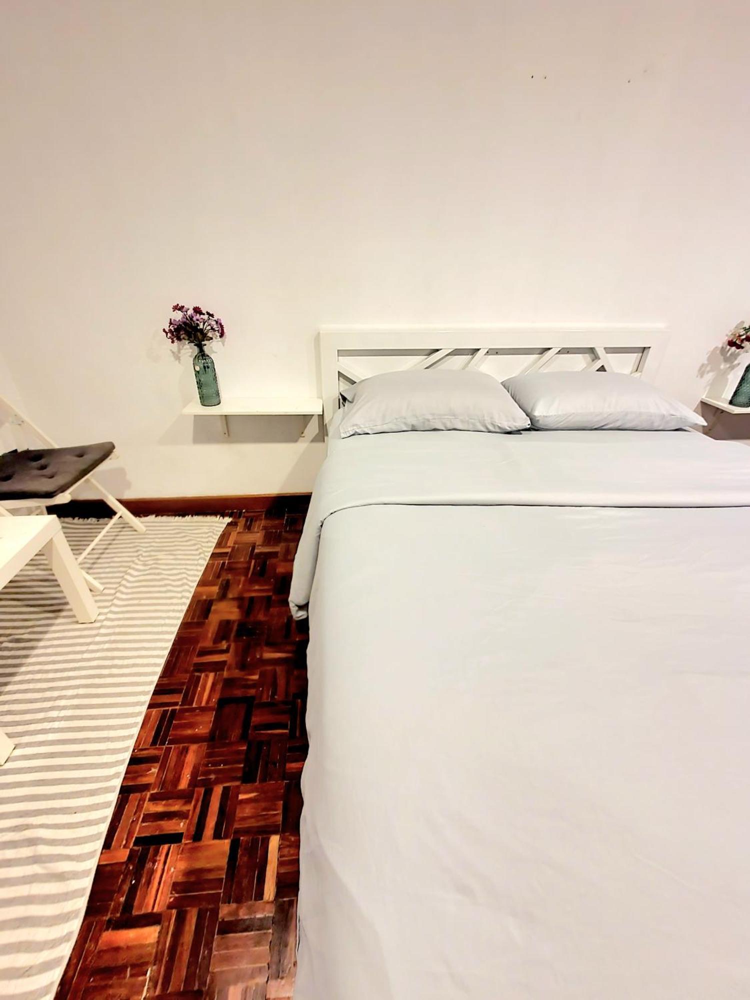 Home16 Sukhumvit16 Bangkok Ngoại thất bức ảnh