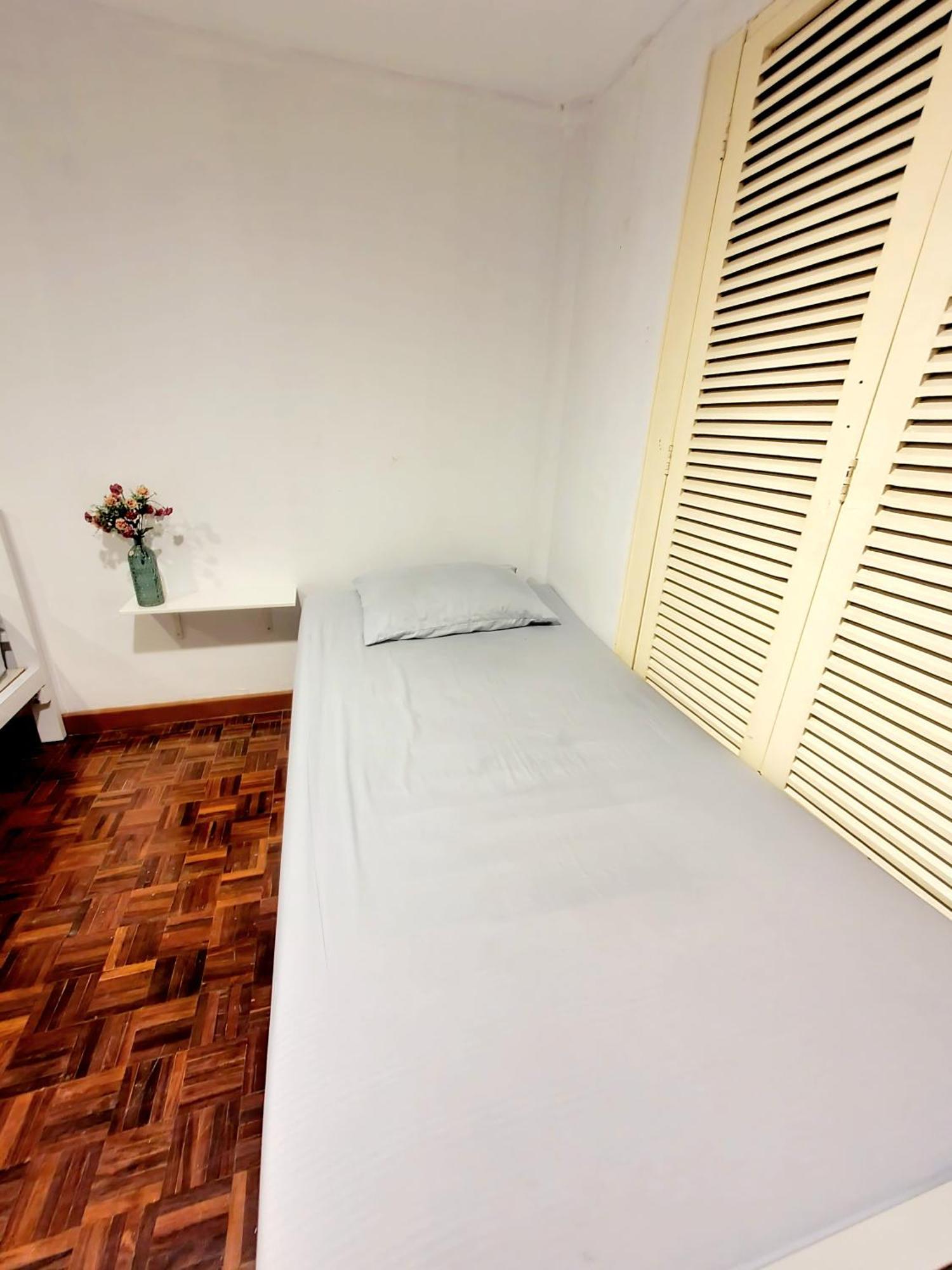 Home16 Sukhumvit16 Bangkok Ngoại thất bức ảnh