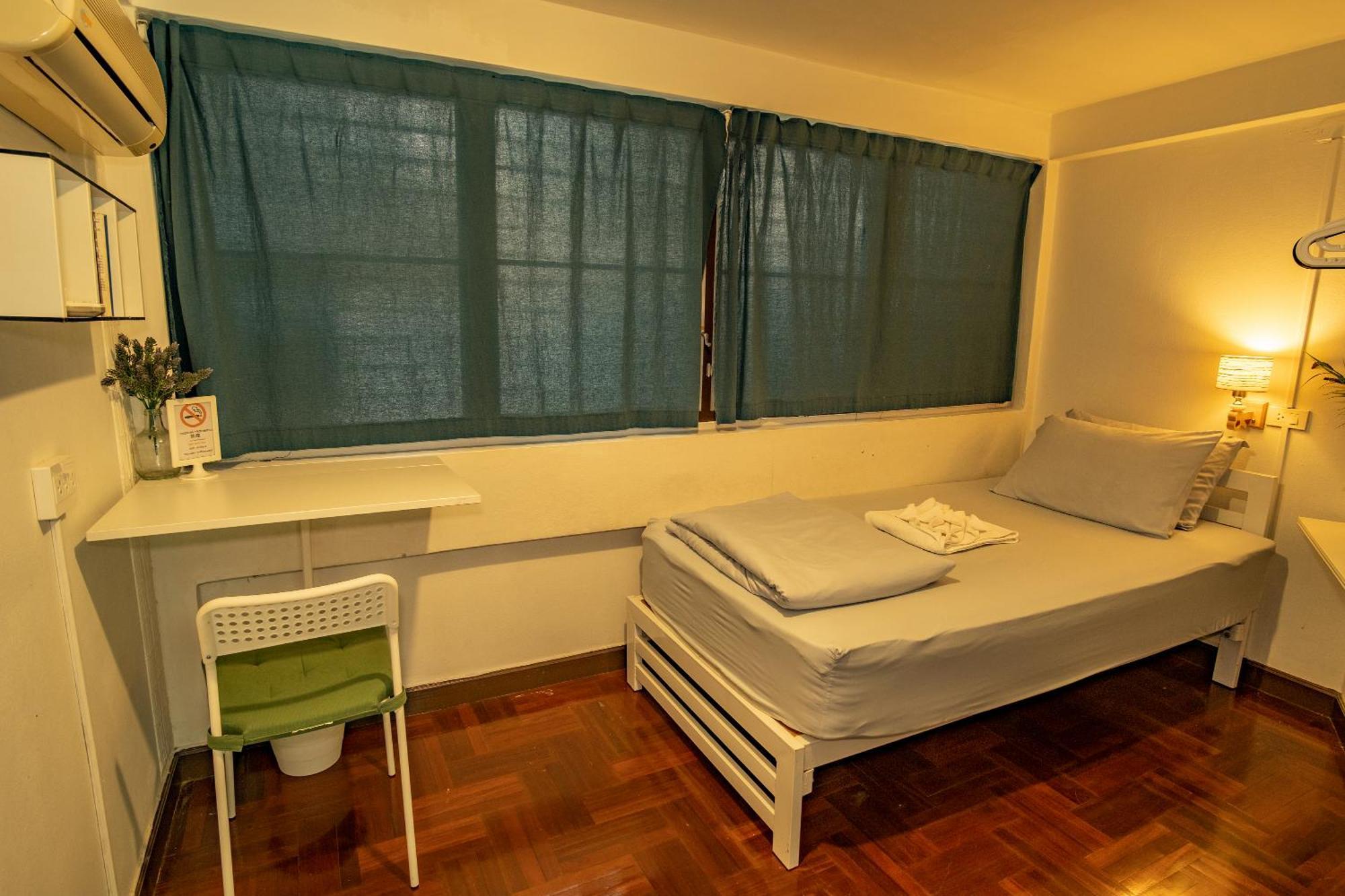 Home16 Sukhumvit16 Bangkok Ngoại thất bức ảnh