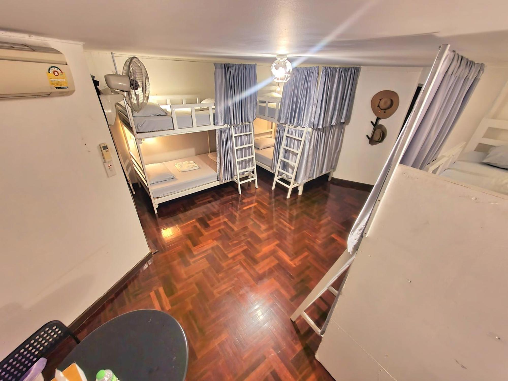 Home16 Sukhumvit16 Bangkok Ngoại thất bức ảnh